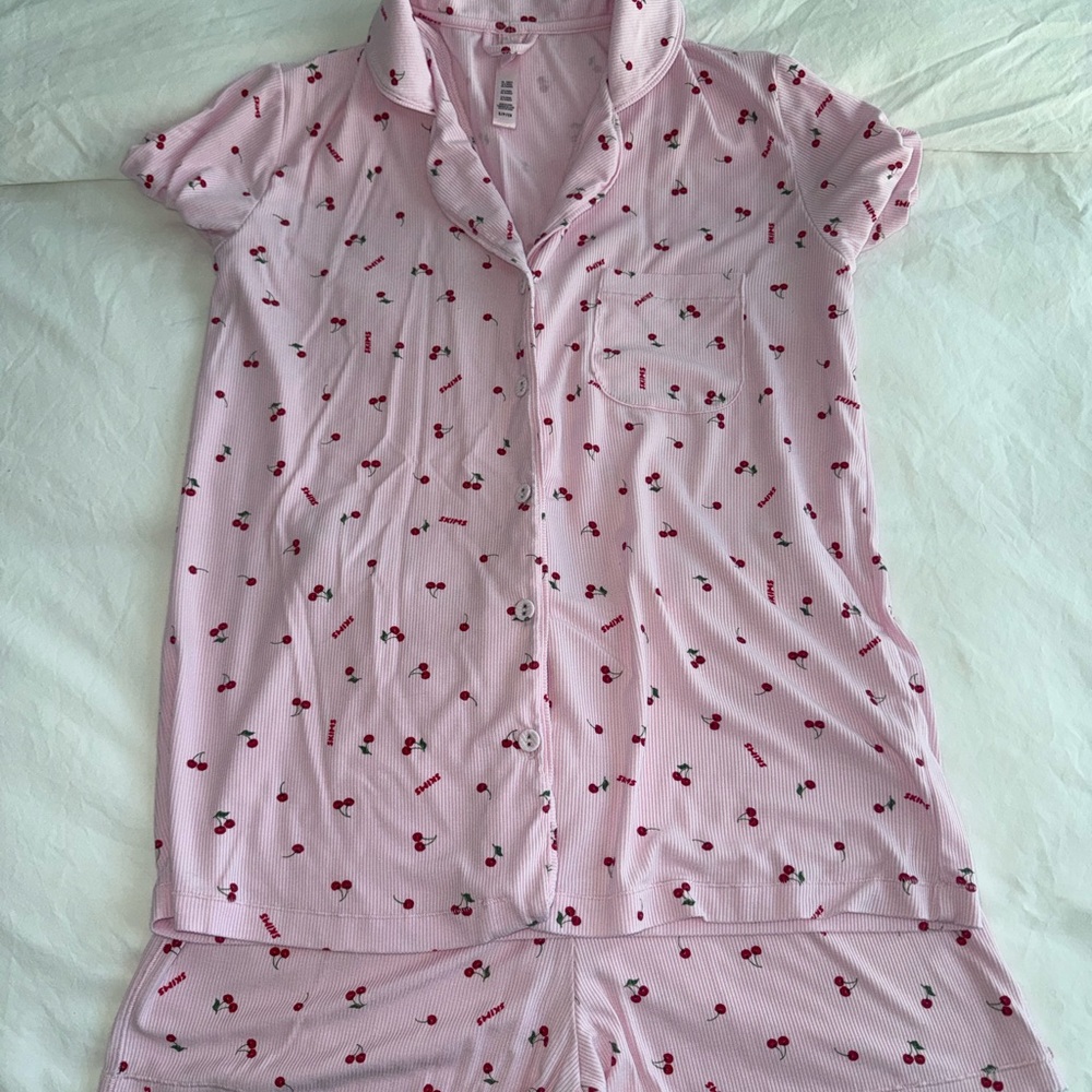 SKIMS Pink Cherry-Print Short Pajama Set